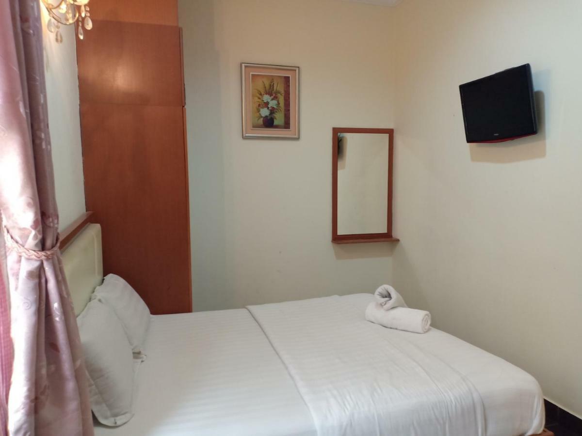 Tc Inn Business Hotel @ Seri Kembangan Buitenkant foto