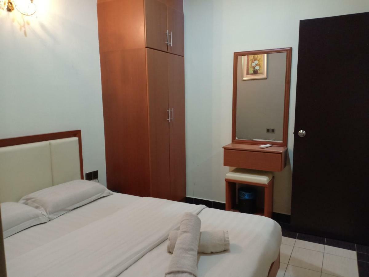 Tc Inn Business Hotel @ Seri Kembangan Buitenkant foto