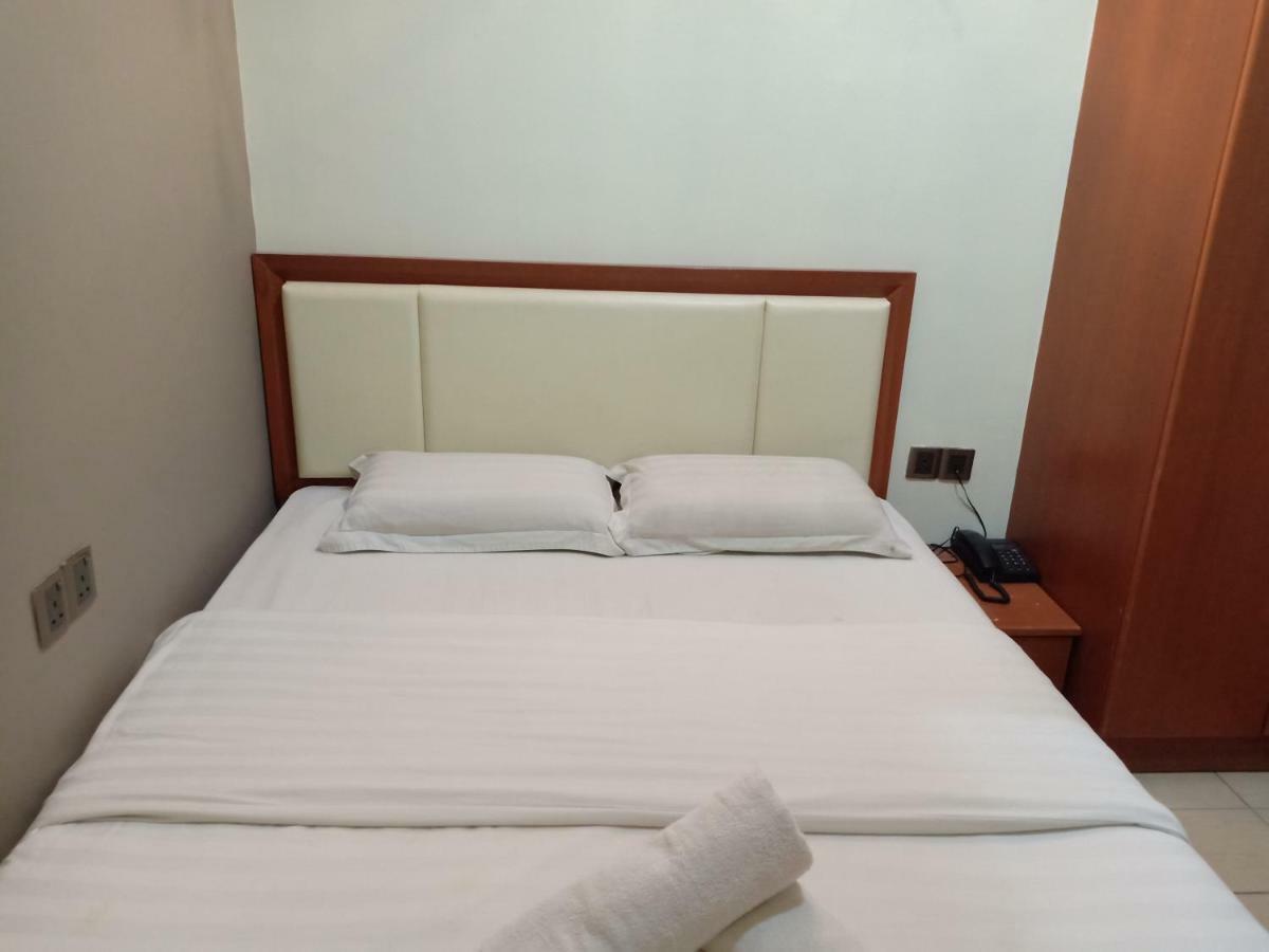 Tc Inn Business Hotel @ Seri Kembangan Buitenkant foto