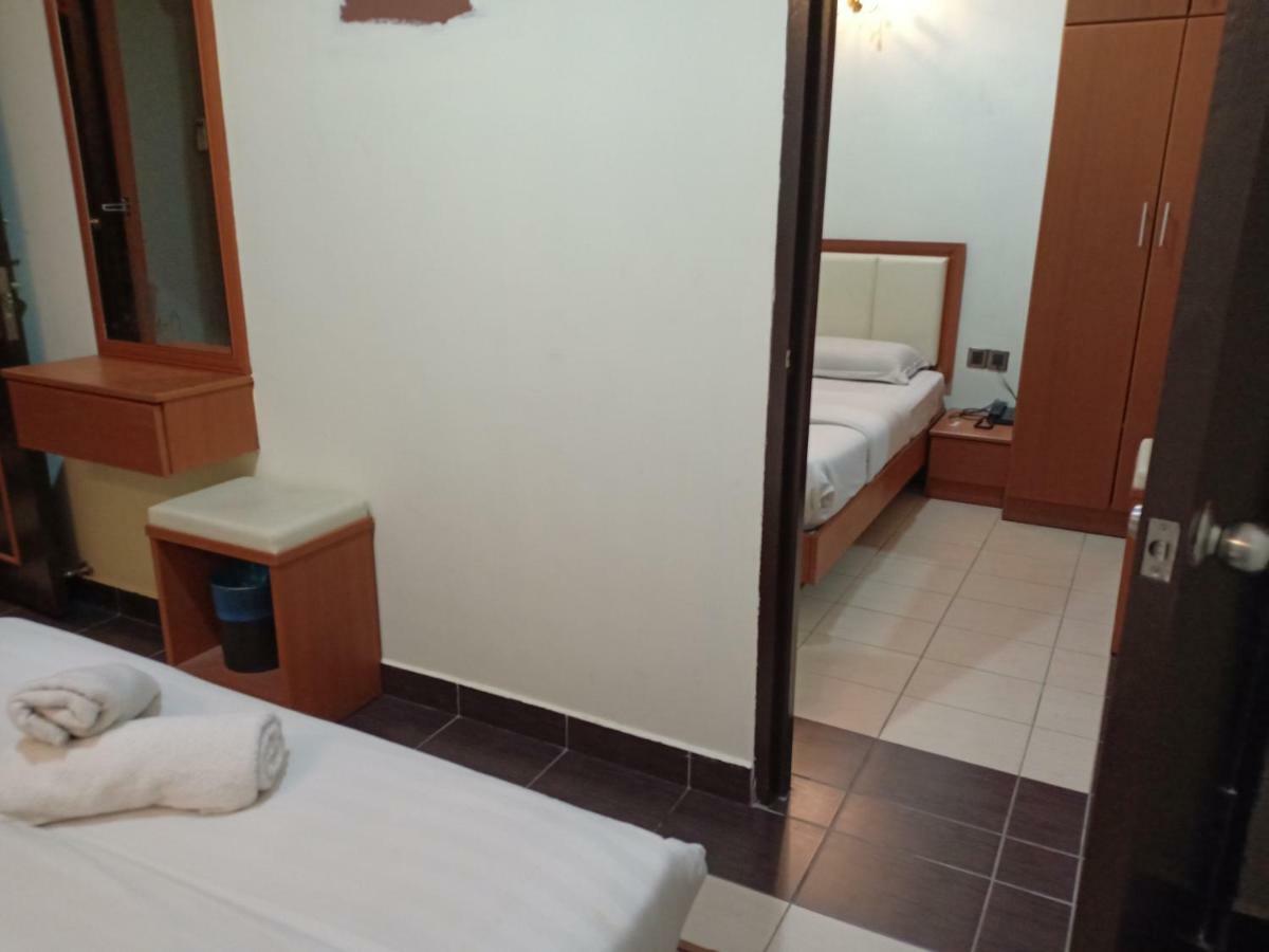Tc Inn Business Hotel @ Seri Kembangan Buitenkant foto