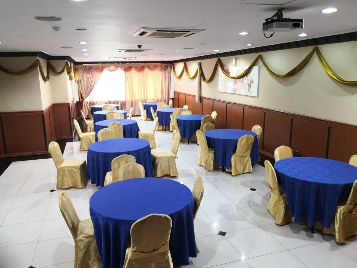 Tc Inn Business Hotel @ Seri Kembangan Buitenkant foto
