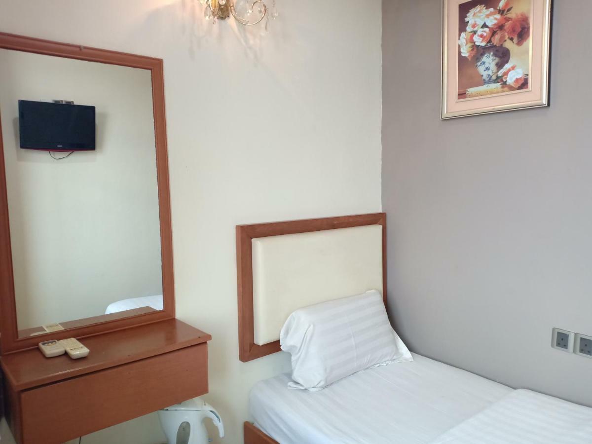 Tc Inn Business Hotel @ Seri Kembangan Buitenkant foto